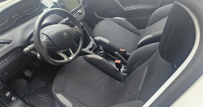 Peugeot 208 cena 33800 przebieg: 113488, rok produkcji 2019 z Inowrocław małe 92